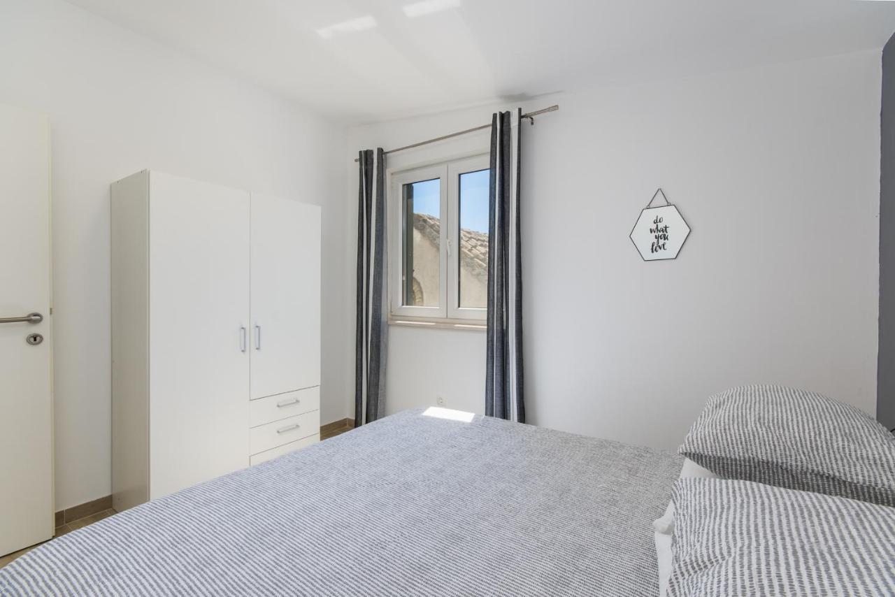 Apartment Finta Rogotin Eksteriør billede
